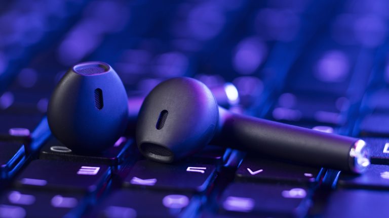 The Benefits of Using Gaming Earbuds